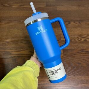 40 oz Stanley The Flowstate Quencher H2.0 Tumbler in Beach Blue 🌴